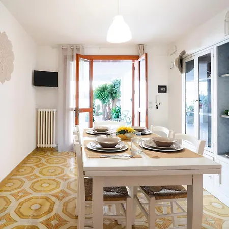 Portico Dei Gradoni *